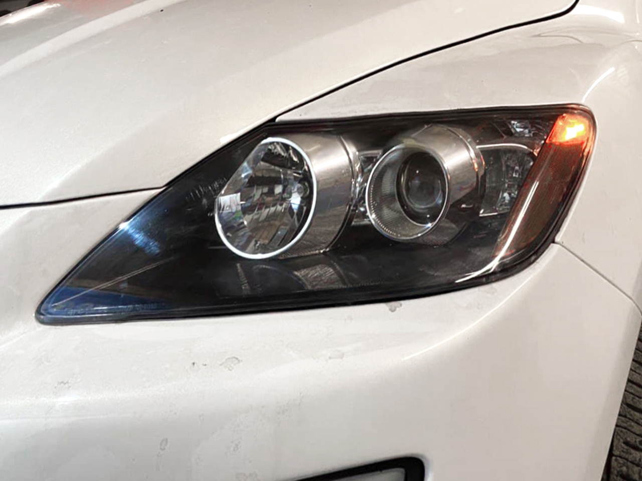 Фара Mazda після робіт